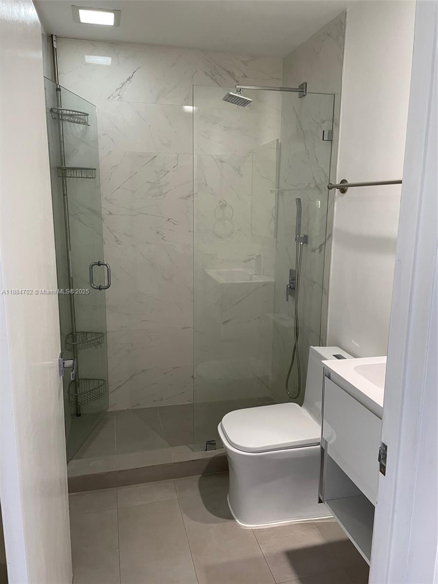 540 Brickell Key Dr # 507