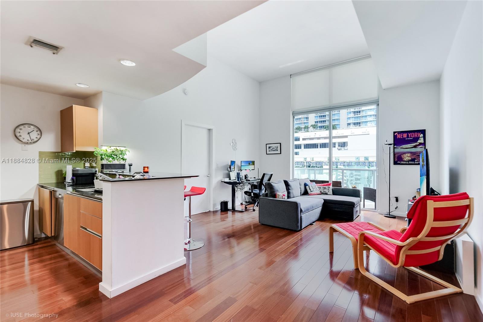 1060 Brickell Ave # 1203