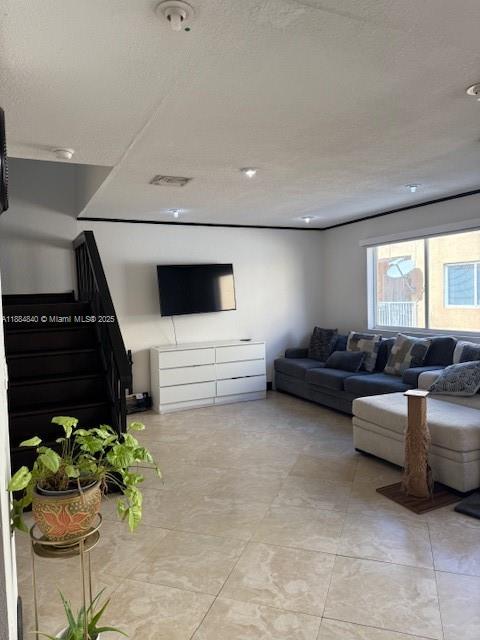 6245 Kendale Lakes Cir # 213