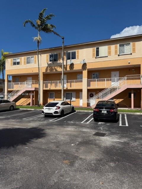 6245 Kendale Lakes Cir # 213