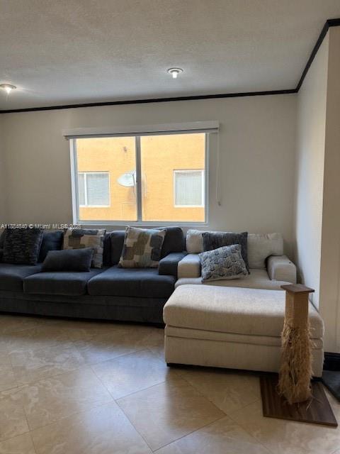 6245 Kendale Lakes Cir # 213