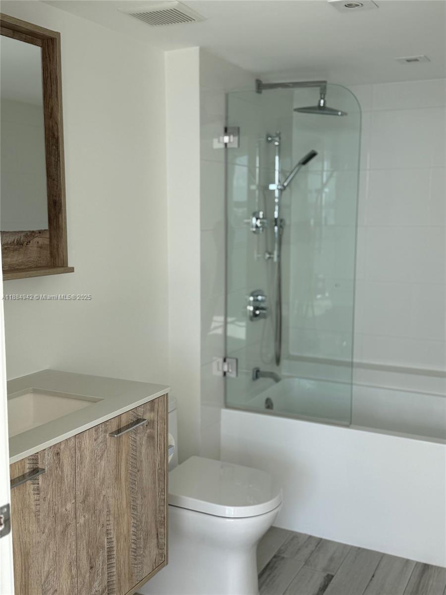 1155 Brickell Bay Dr # 1210