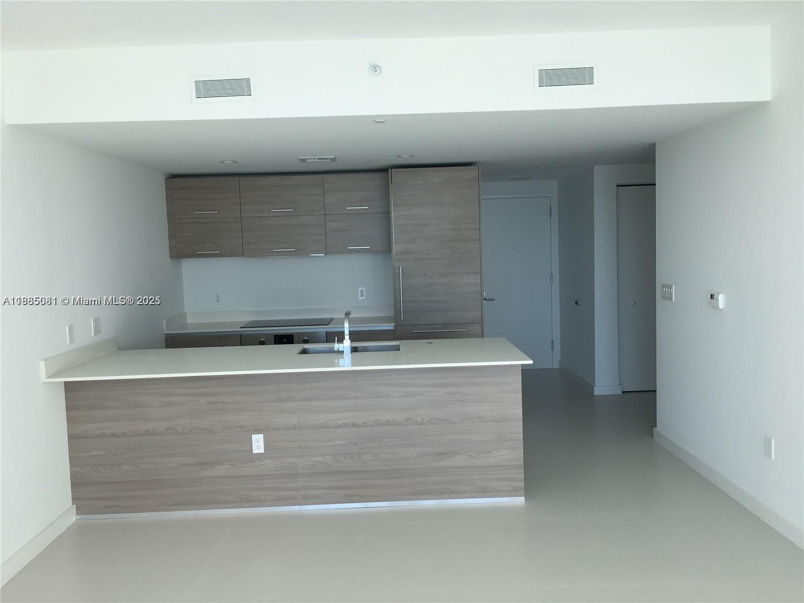 1300 S MIAMI AVE Unit: 4003
