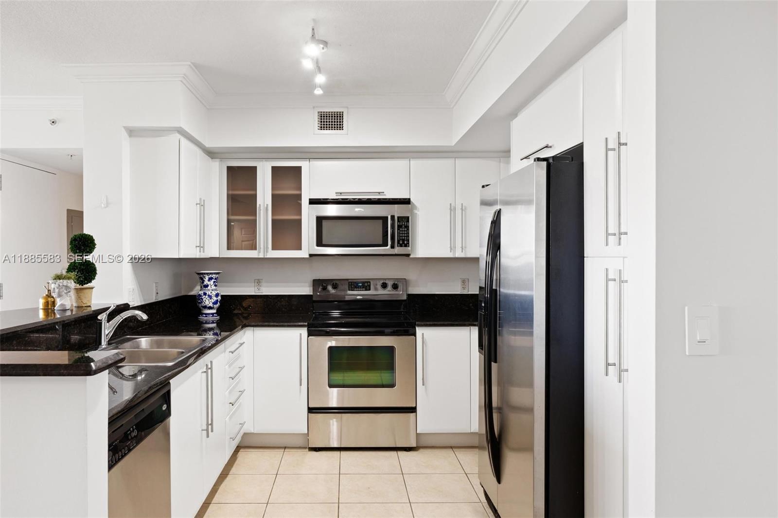 3232 SW 22nd Ter # 1003