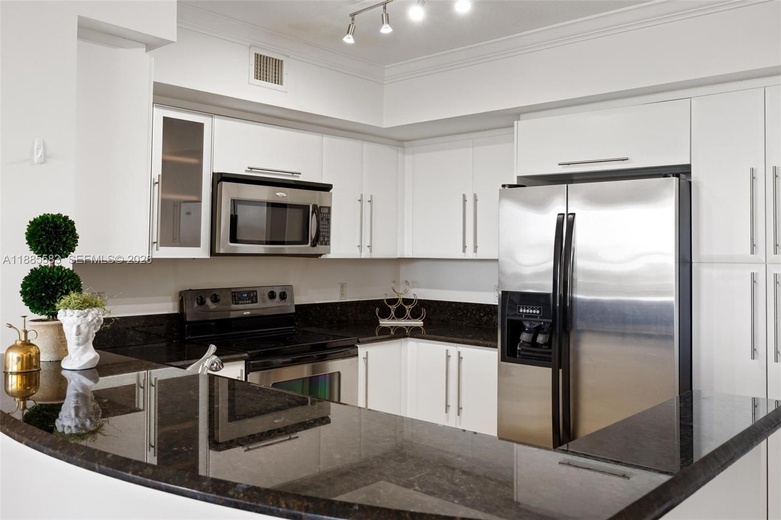 3232 SW 22nd Ter # 1003