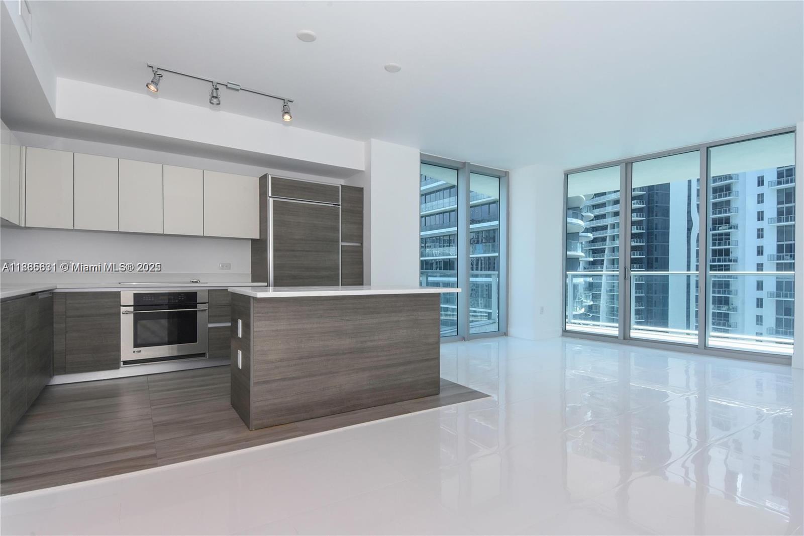 1100 S Miami Ave Unit: 2510