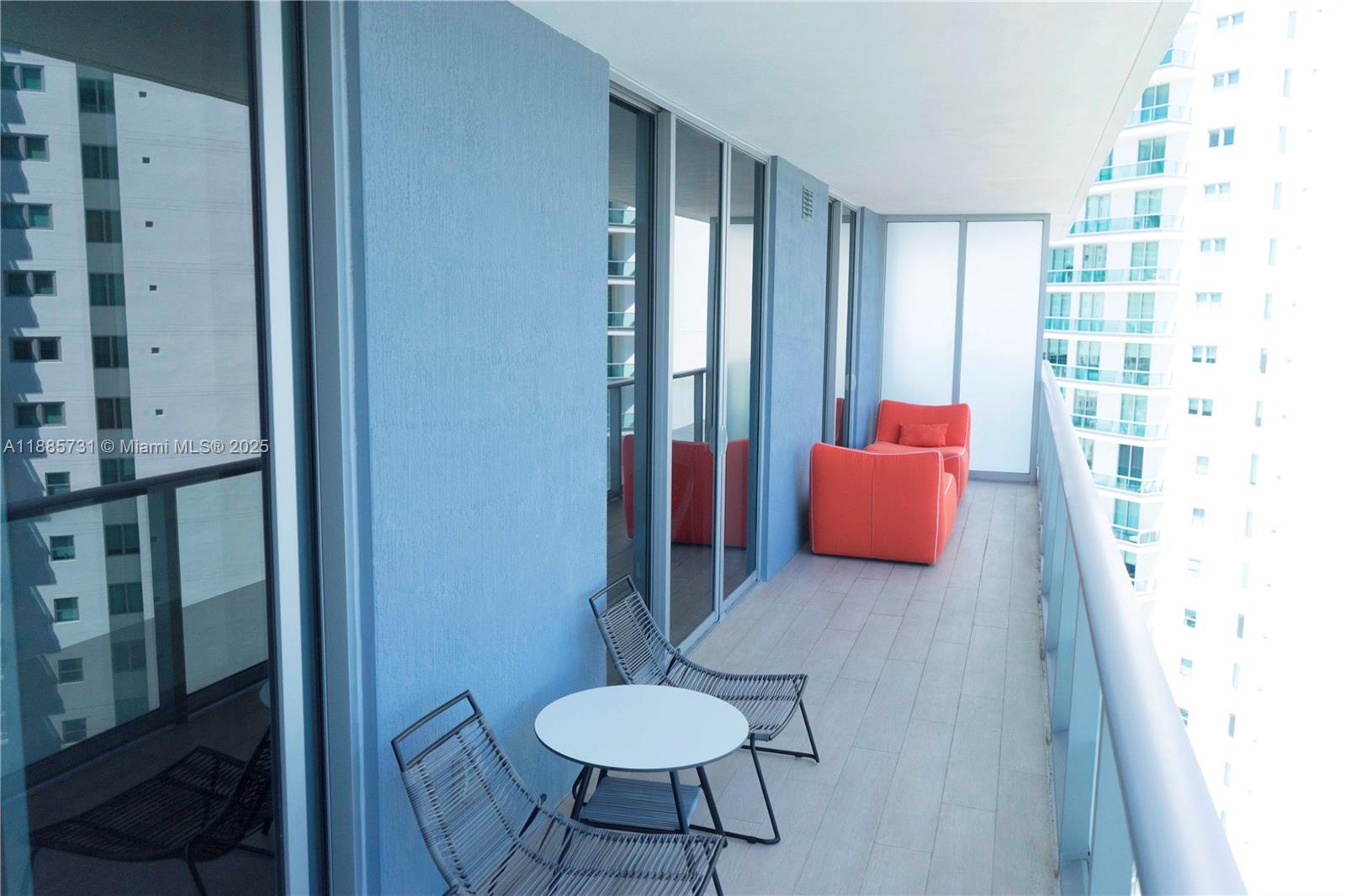 1300 Brickell Bay Dr # 3205