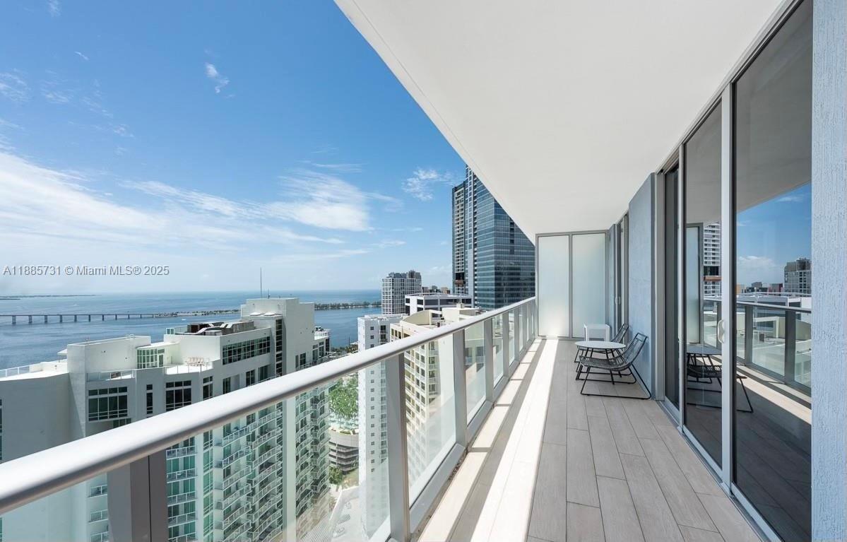 1300 Brickell Bay Dr # 3205