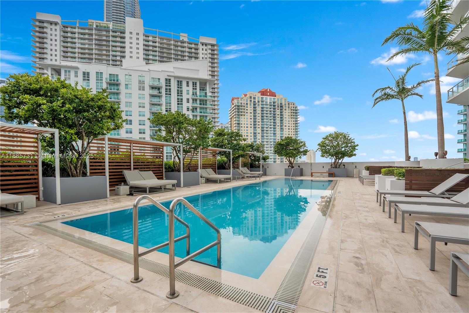 1300 Brickell Bay Dr # 3205