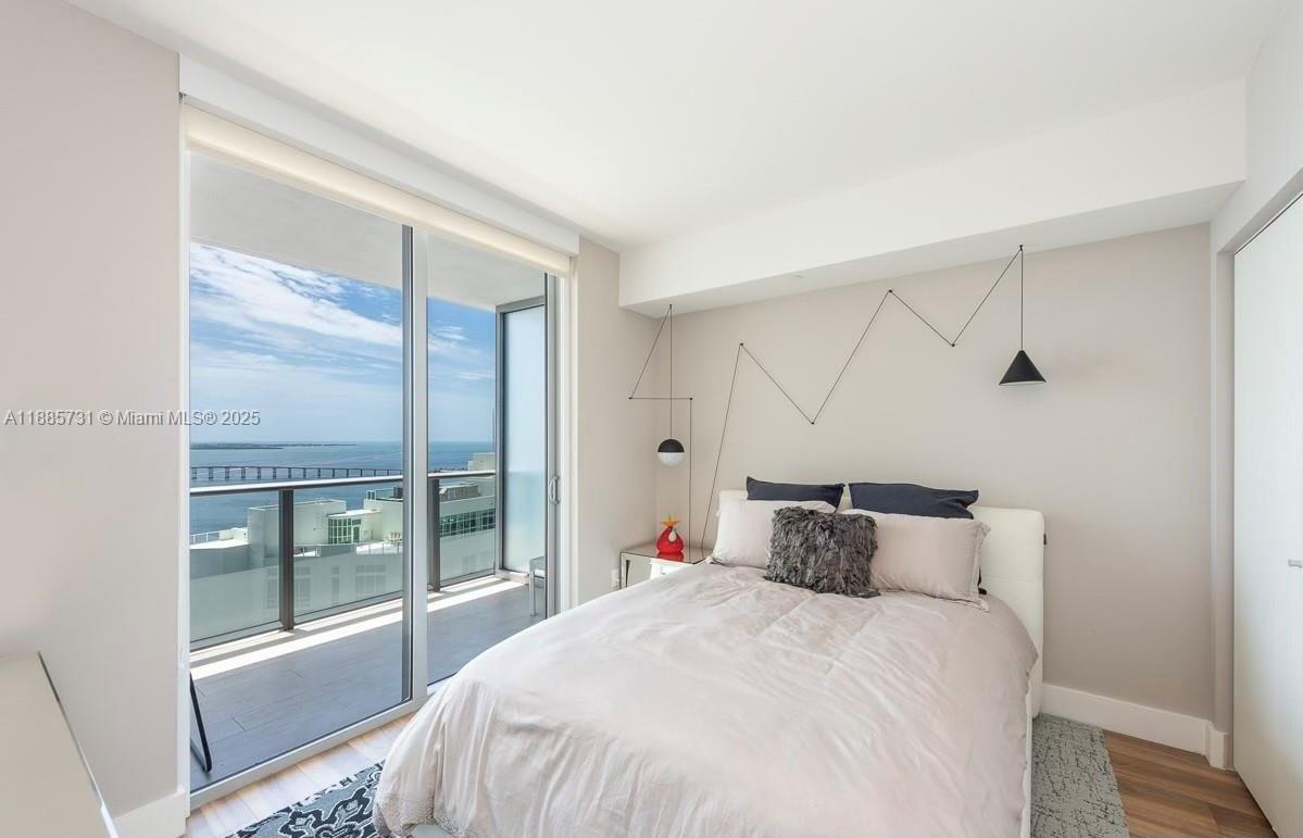 1300 Brickell Bay Dr # 3205