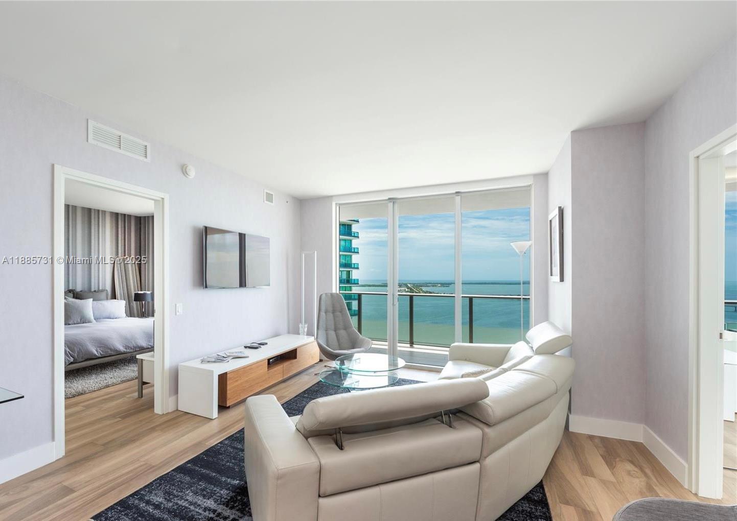 1300 Brickell Bay Dr # 3205