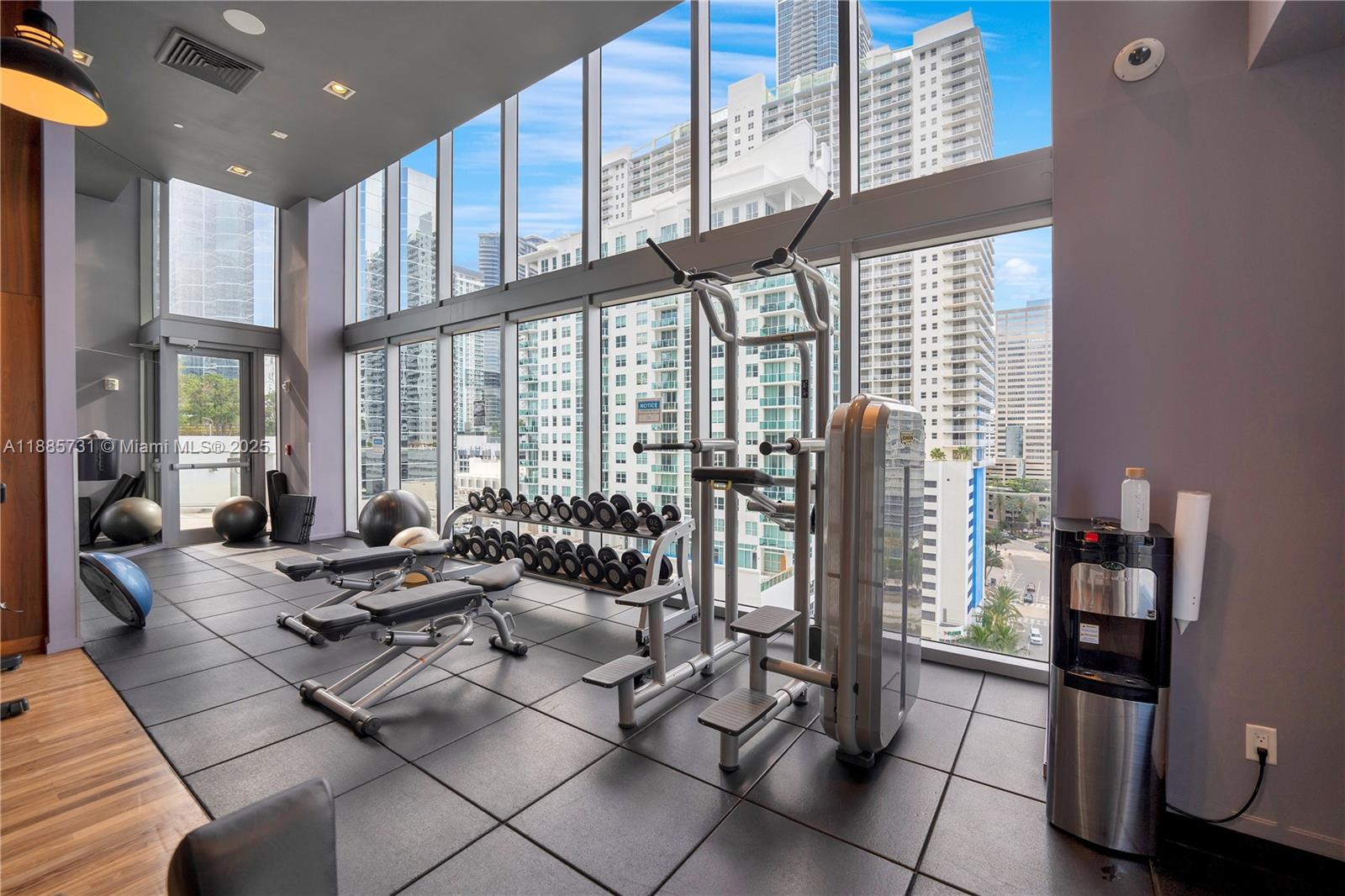 1300 Brickell Bay Dr # 3205