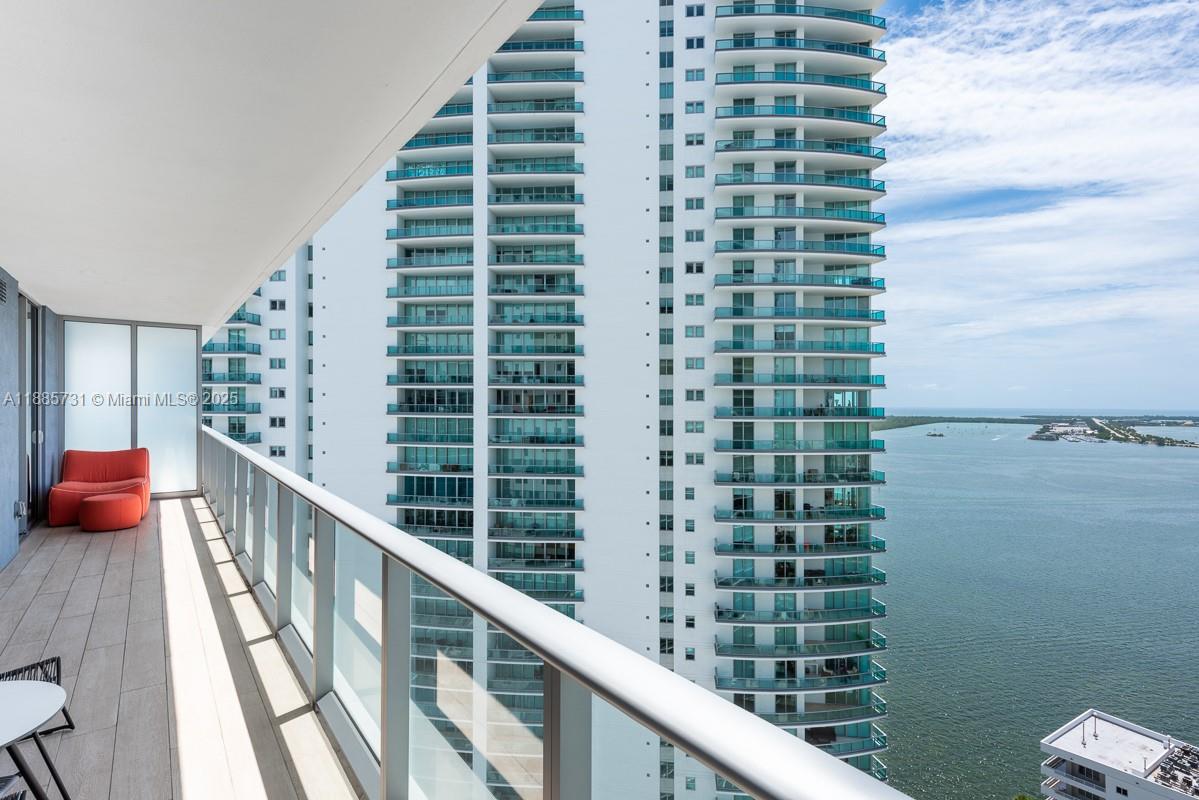 1300 Brickell Bay Dr # 3205