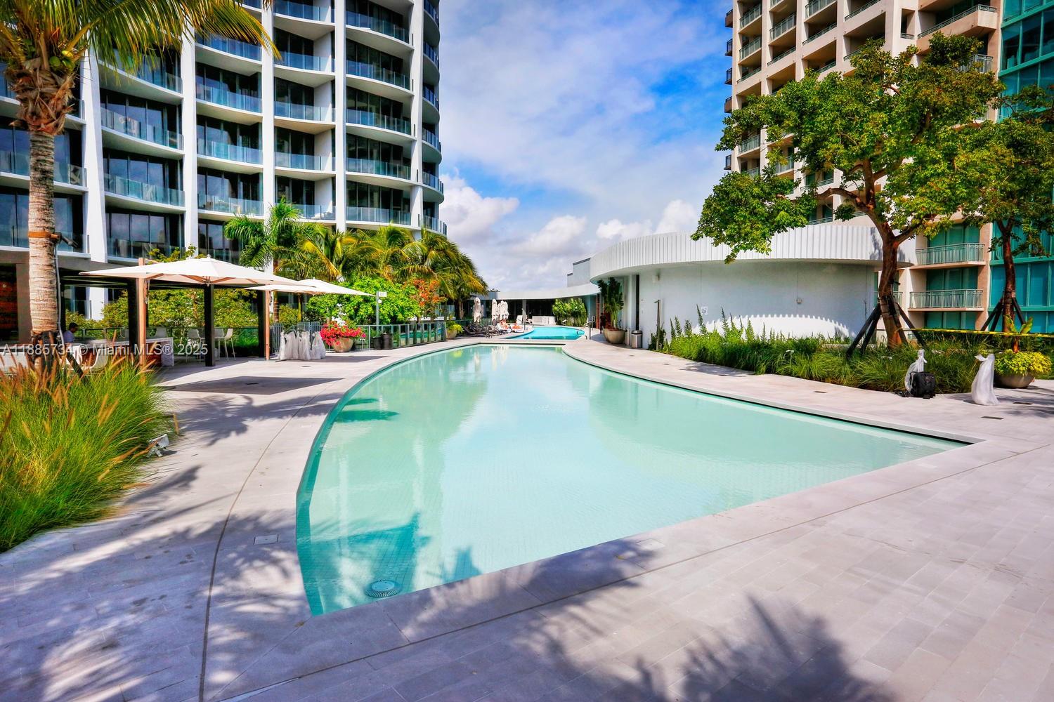 2831 S Bayshore Dr # 2008