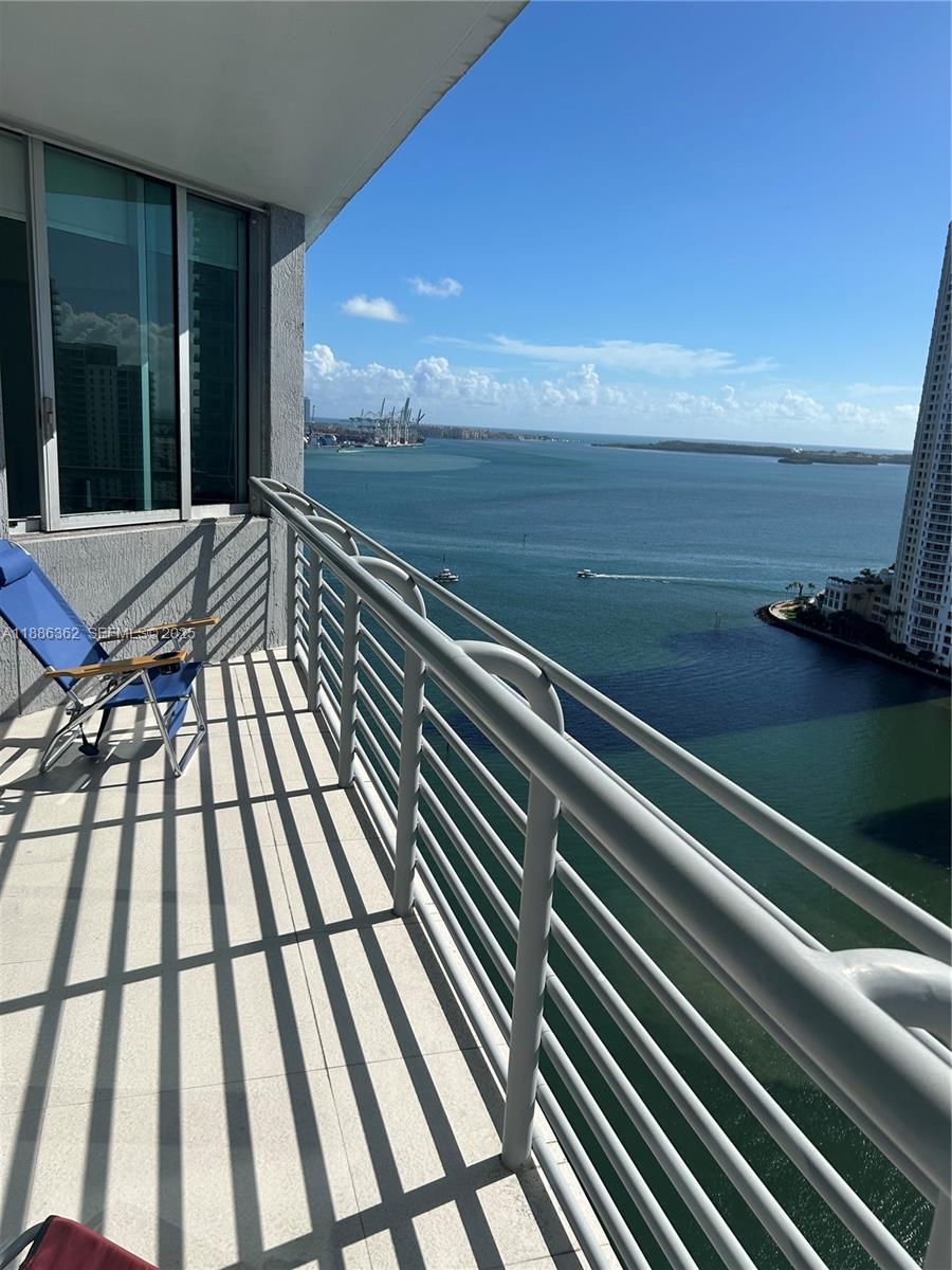 325 S Biscayne Blvd # 2321