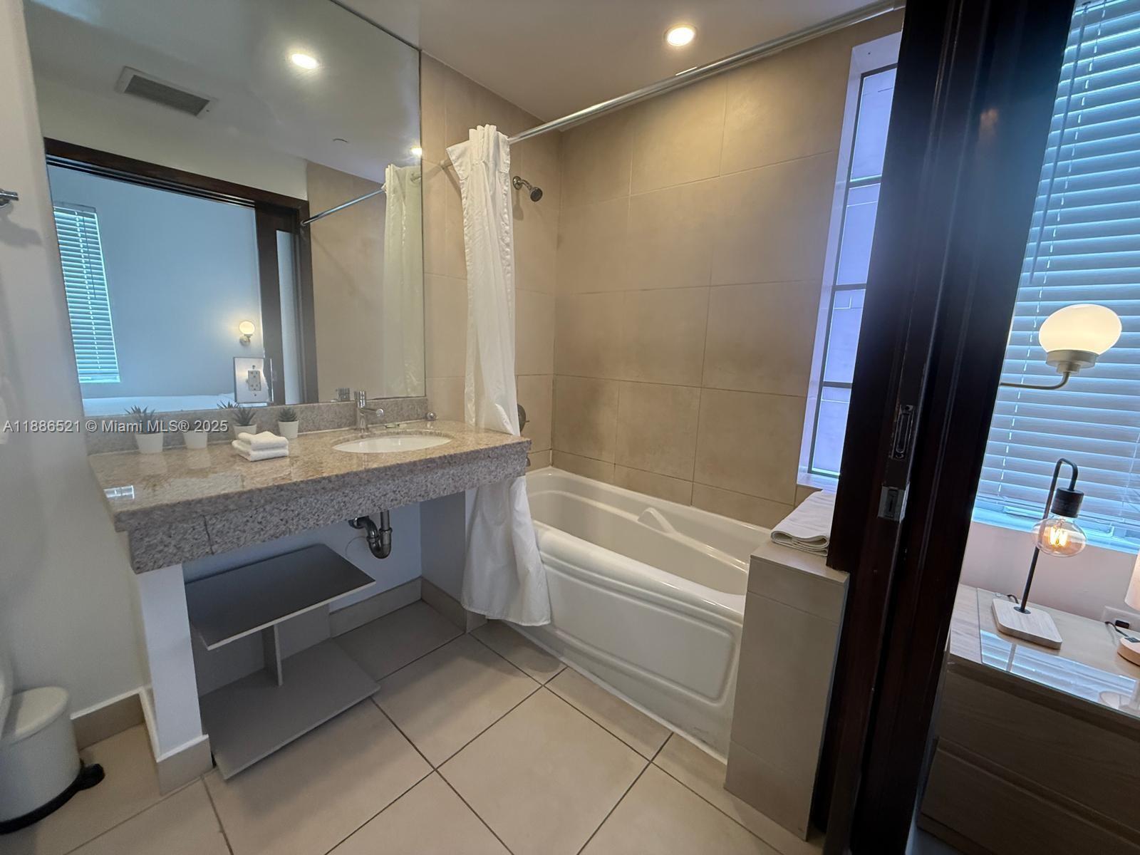 1036 Ocean Dr # B309