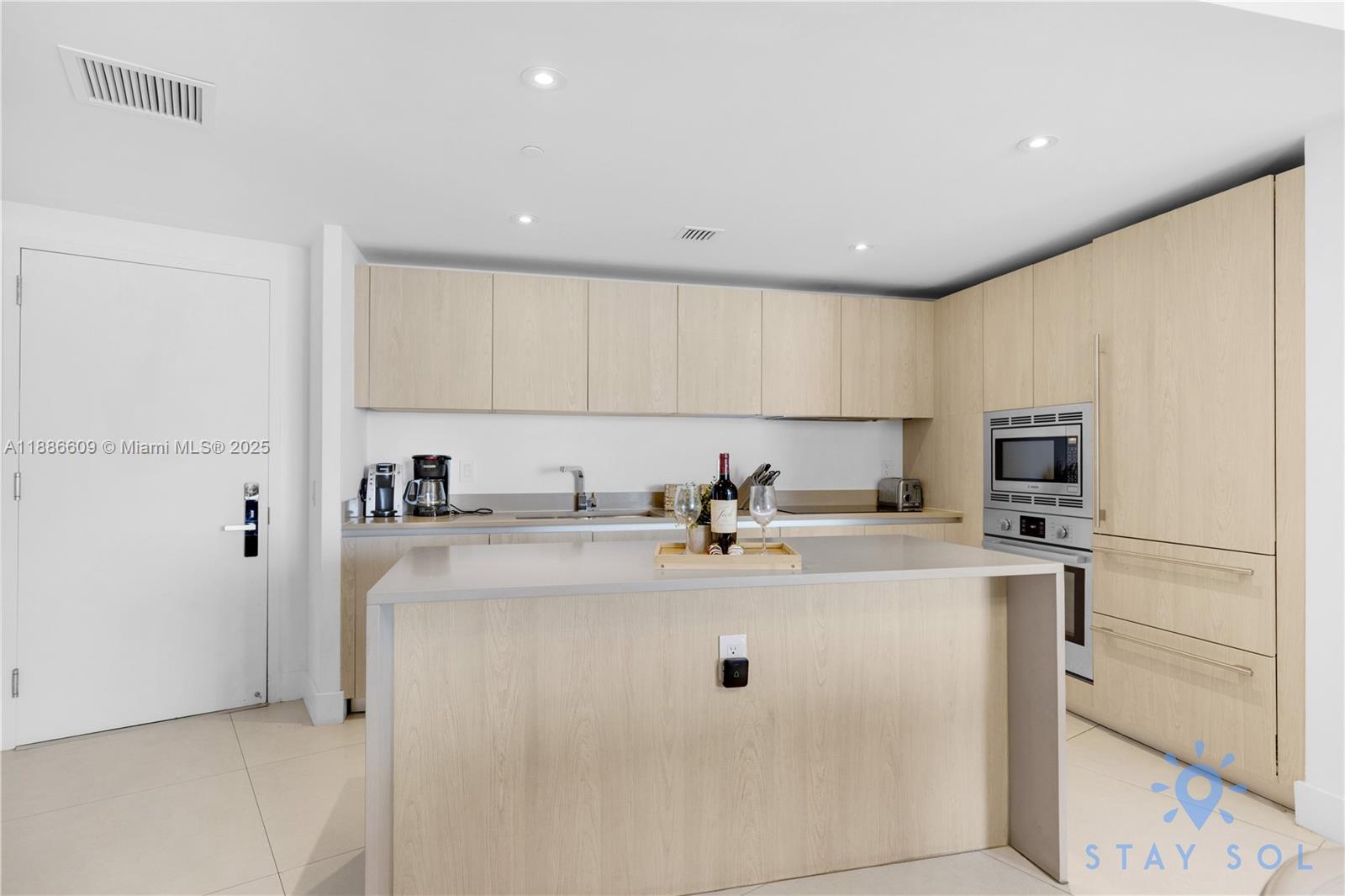 4111 S Ocean Dr # 2605