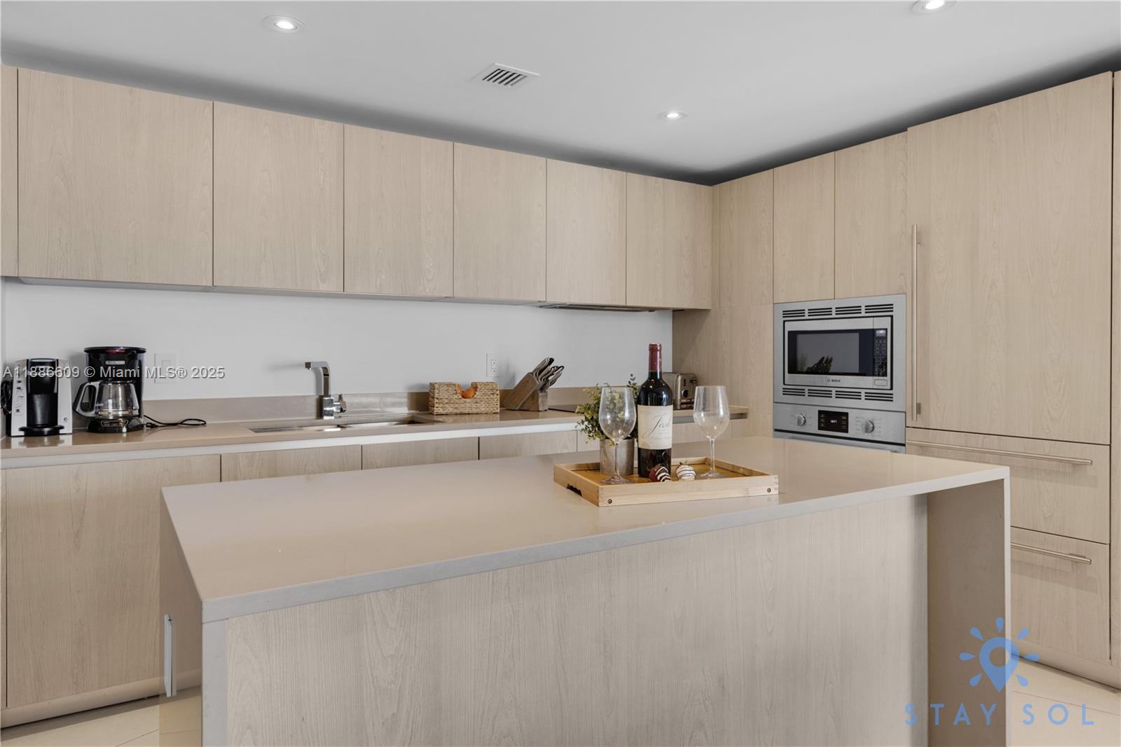 4111 S Ocean Dr # 2605