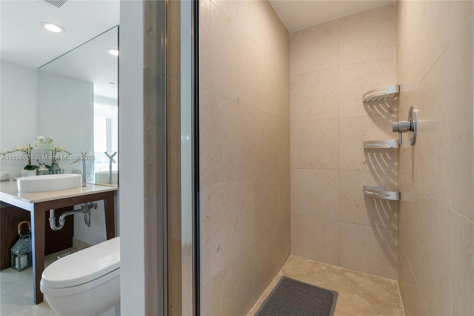 495 Brickell Ave # 4802