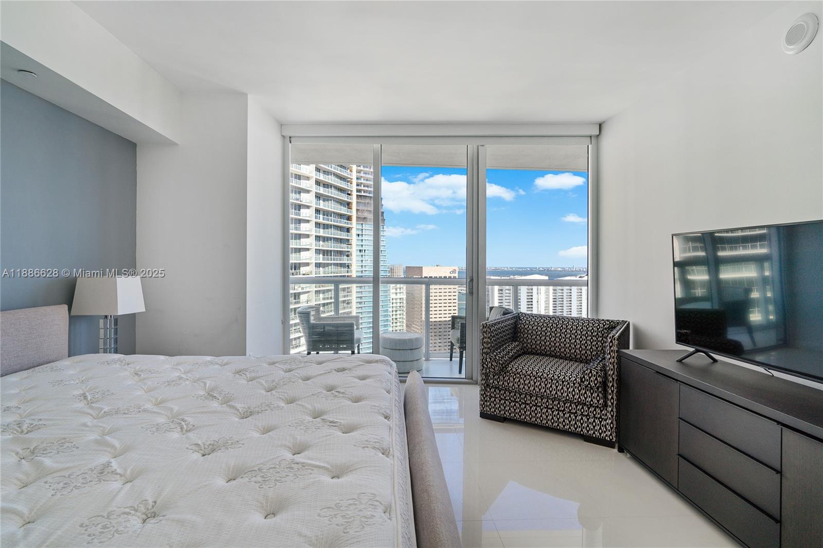 495 Brickell Ave # 4802