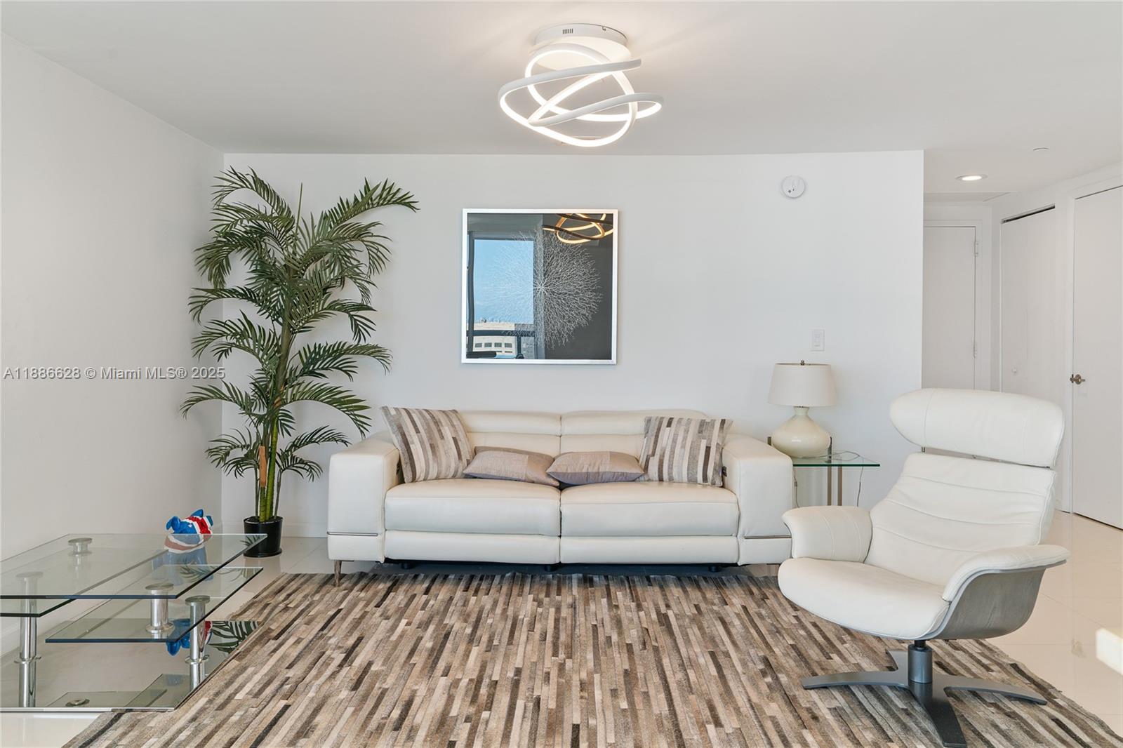 495 Brickell Ave # 4802