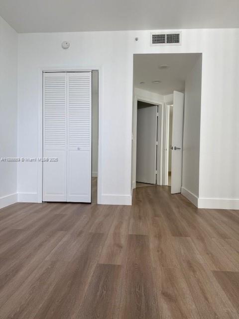 4775 Collins Ave # 2507