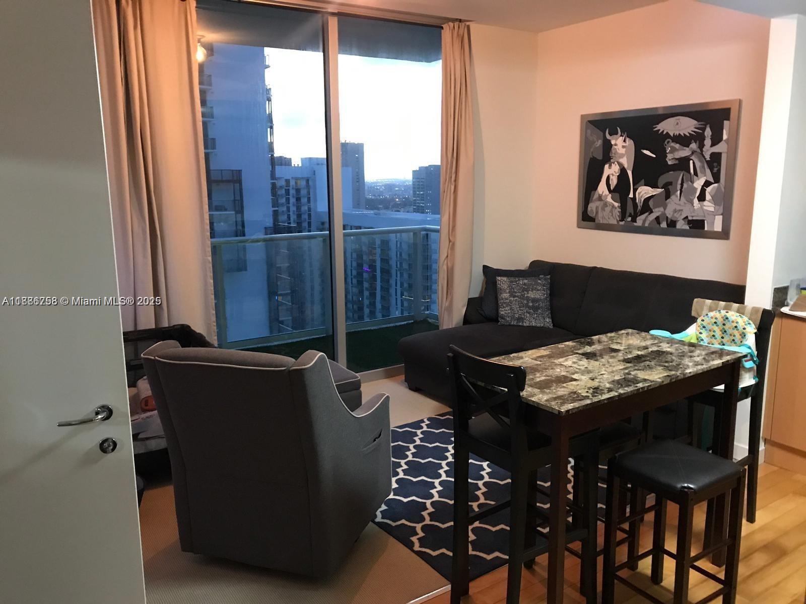 300 SOUTH BISCAYNE BLVD # 3209
