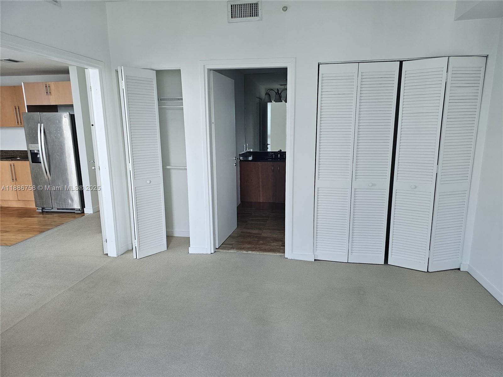 300 SOUTH BISCAYNE BLVD # 3209