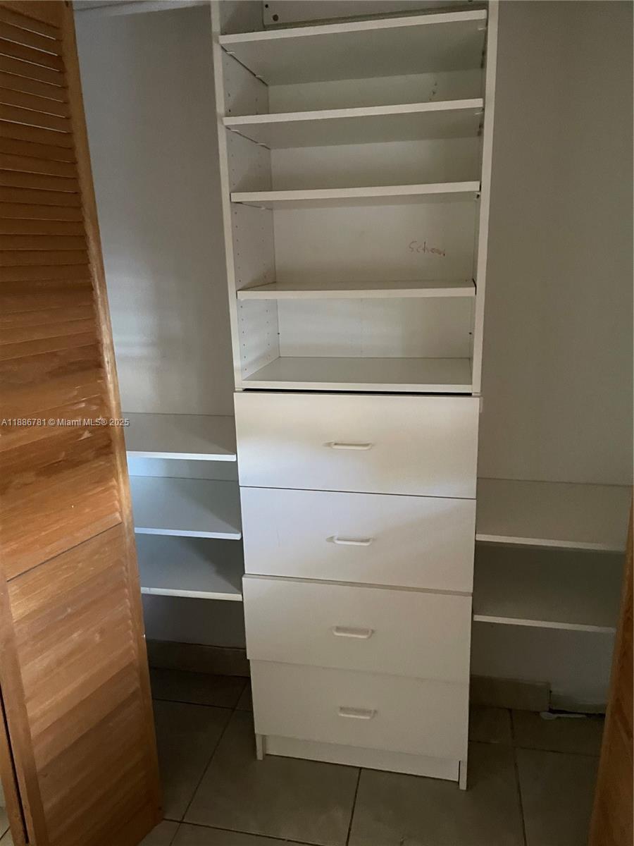 18216 Mediterranean Blvd # 19 Unit: 1-19