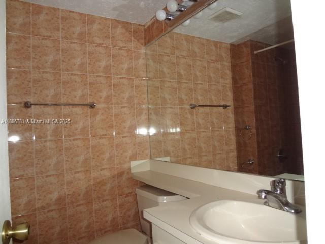 18216 Mediterranean Blvd # 19 Unit: 1-19