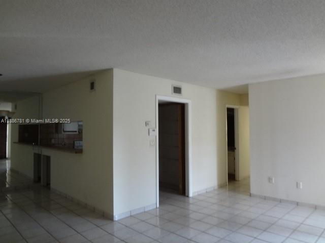 18216 Mediterranean Blvd # 19 Unit: 1-19