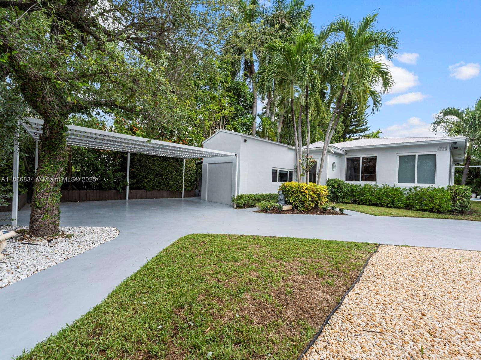 1339 S Venetian Way, Miami