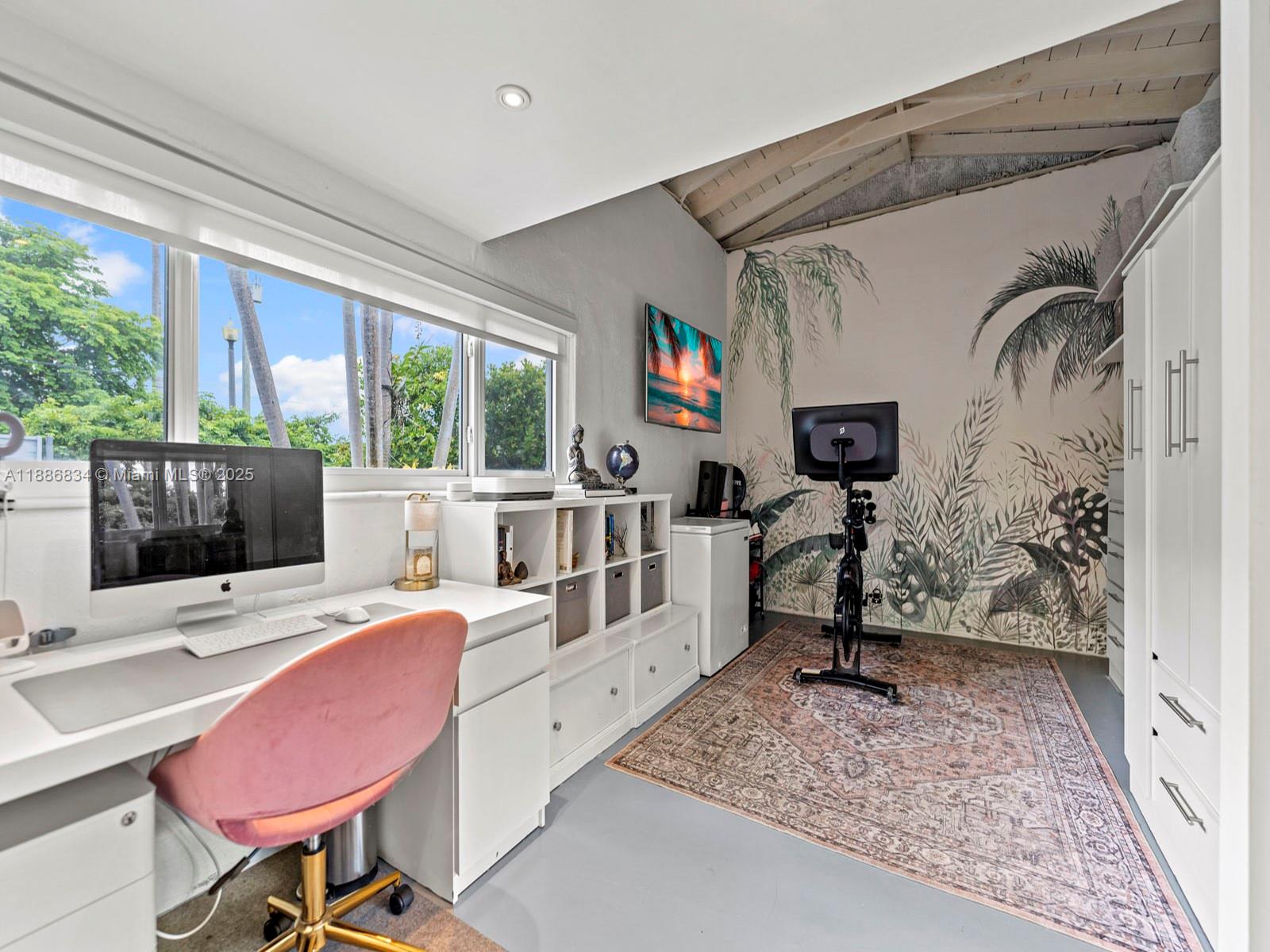 1339 S Venetian Way, Miami