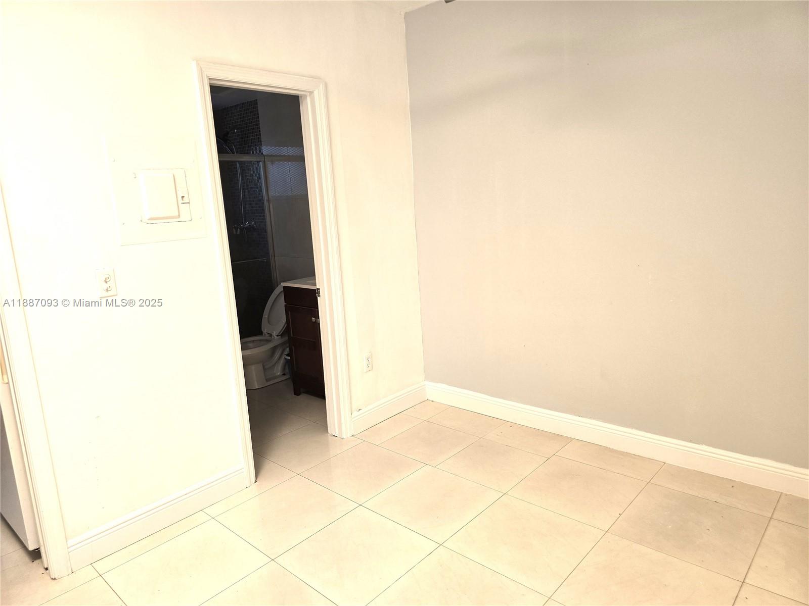835 Meridian Ave # 4