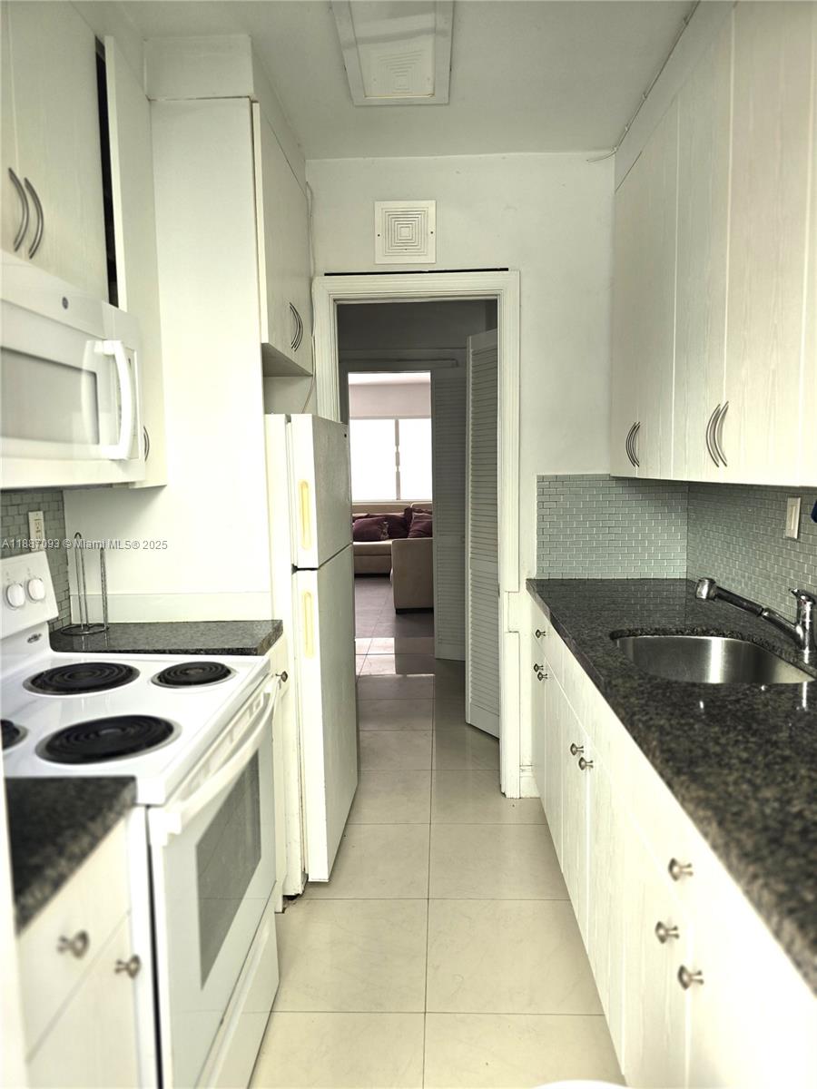 835 Meridian Ave # 4