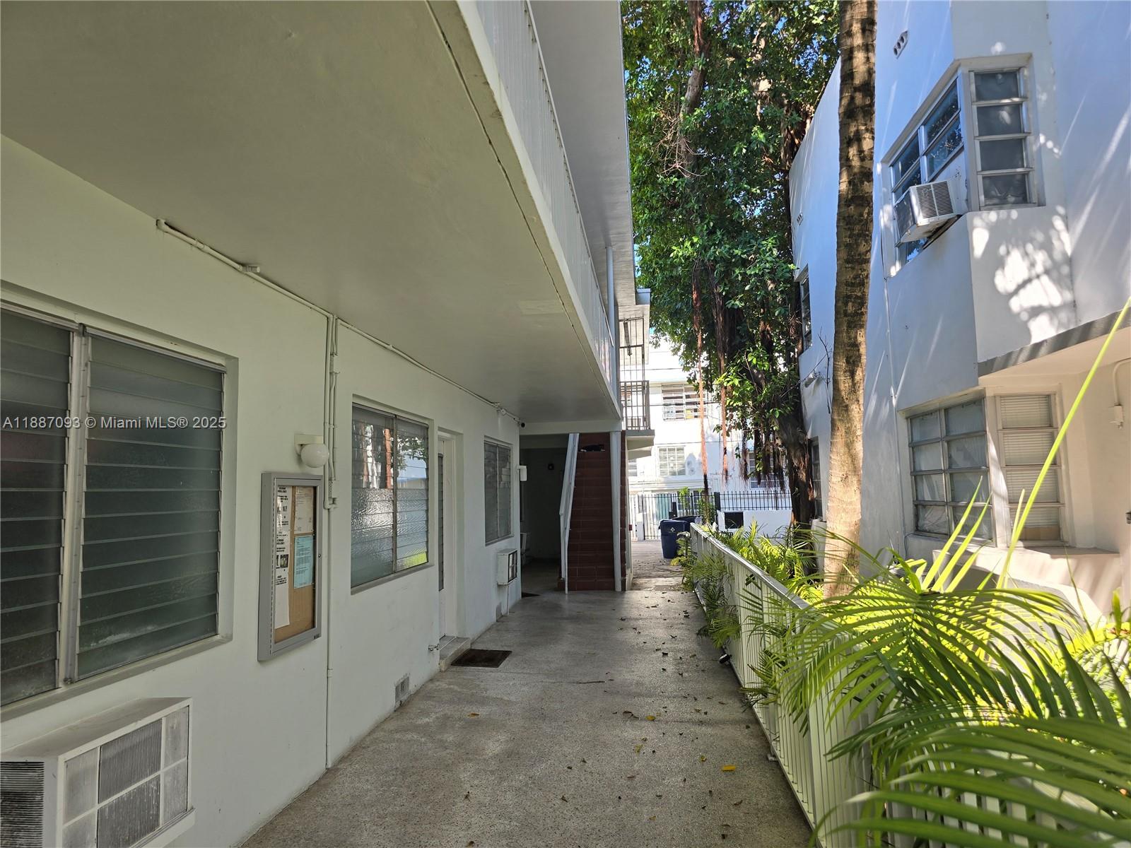835 Meridian Ave # 4