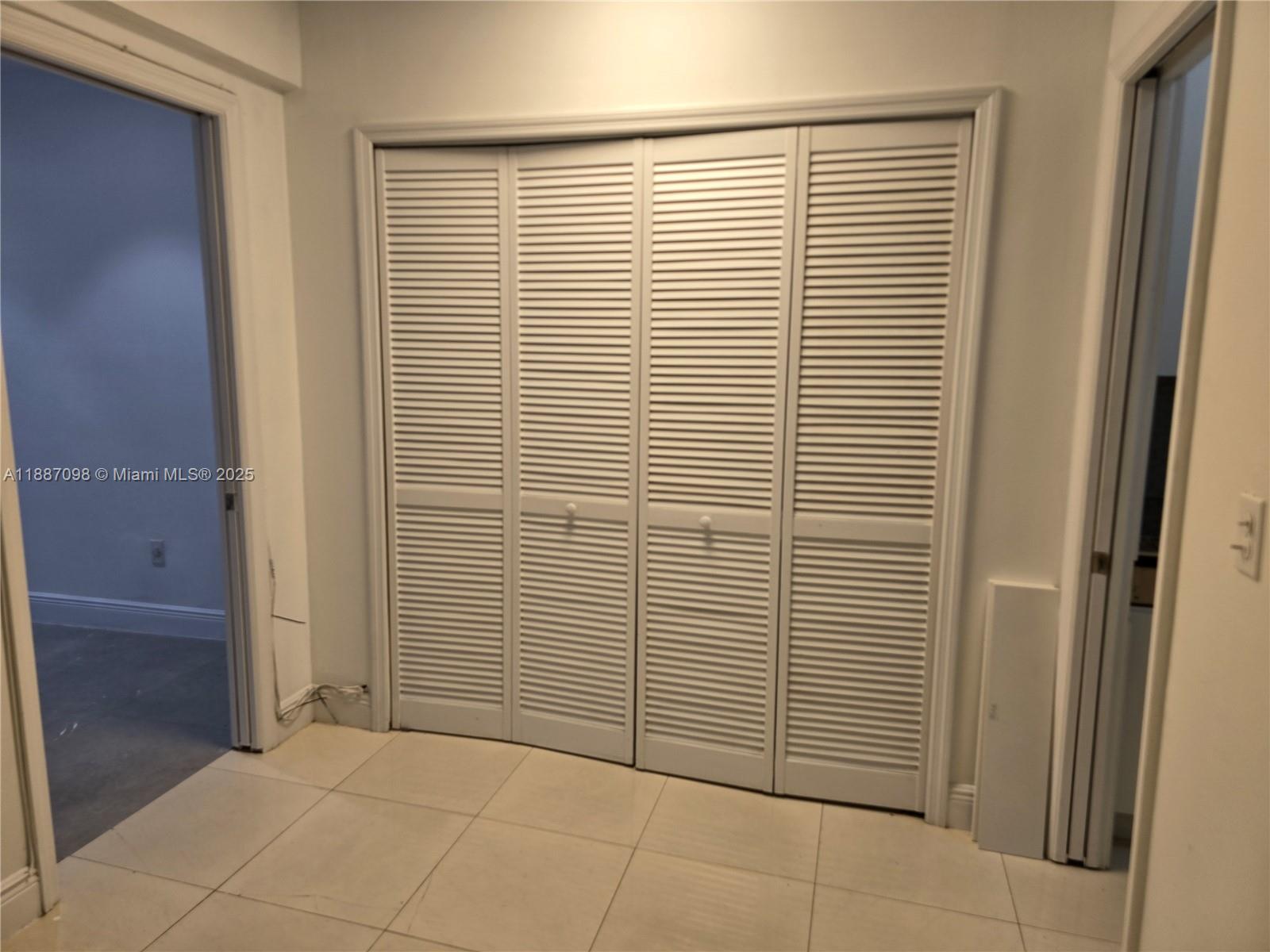 835 Meridian Ave # 4