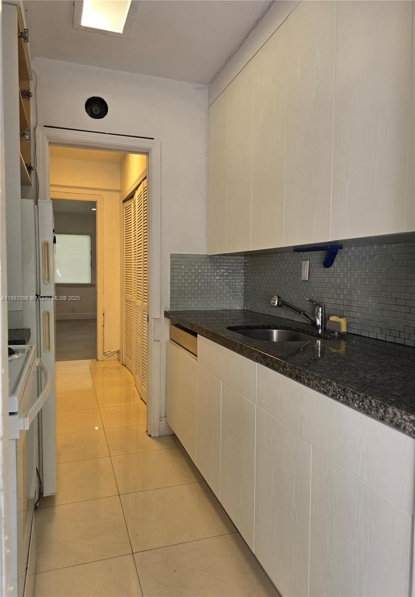 835 Meridian Ave # 4