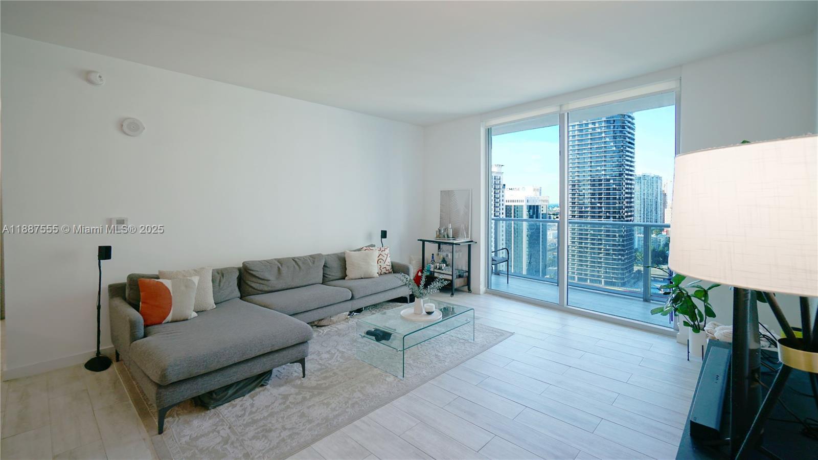 1100 S Miami Ave Unit: 2909