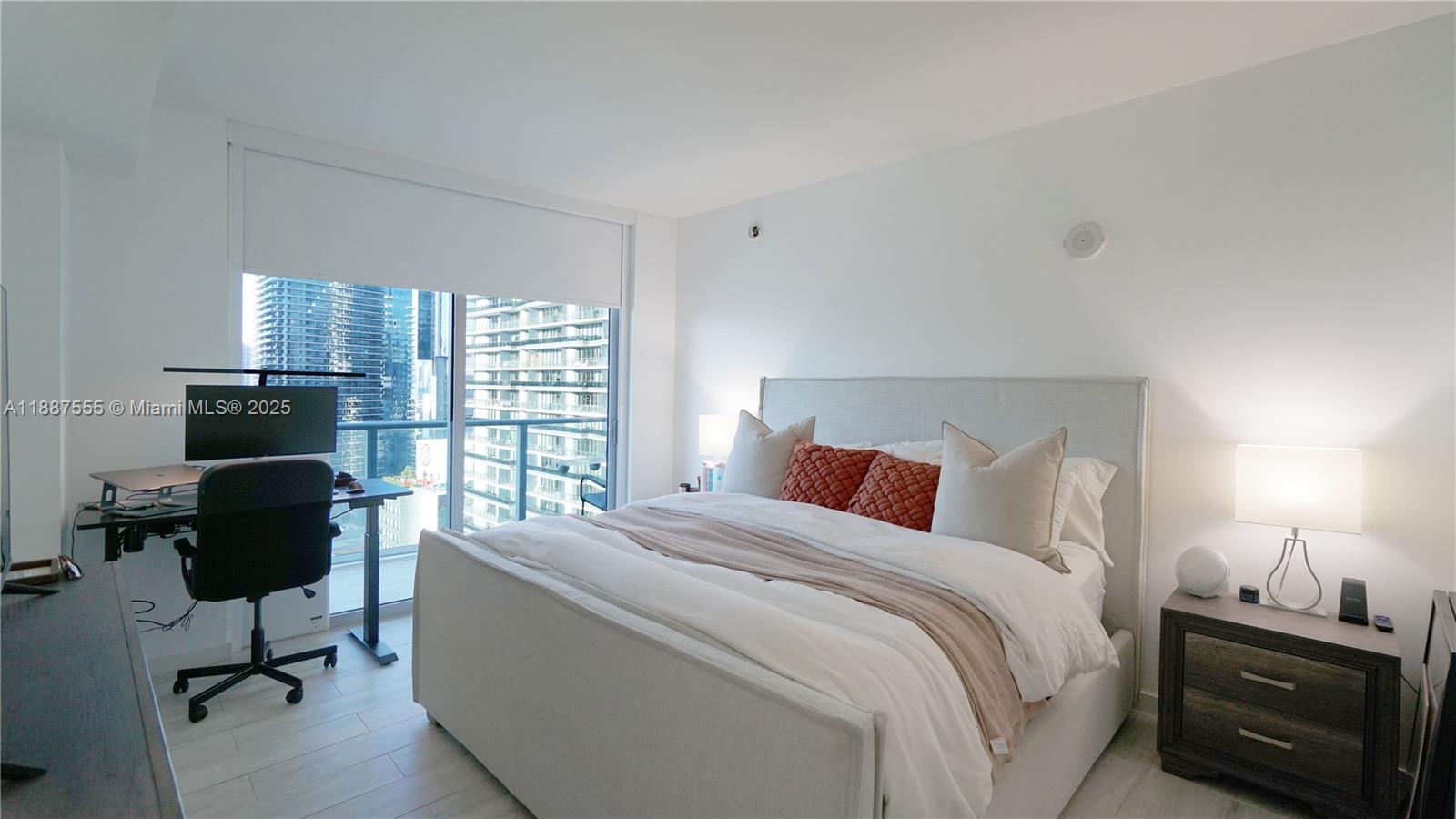 1100 S Miami Ave Unit: 2909