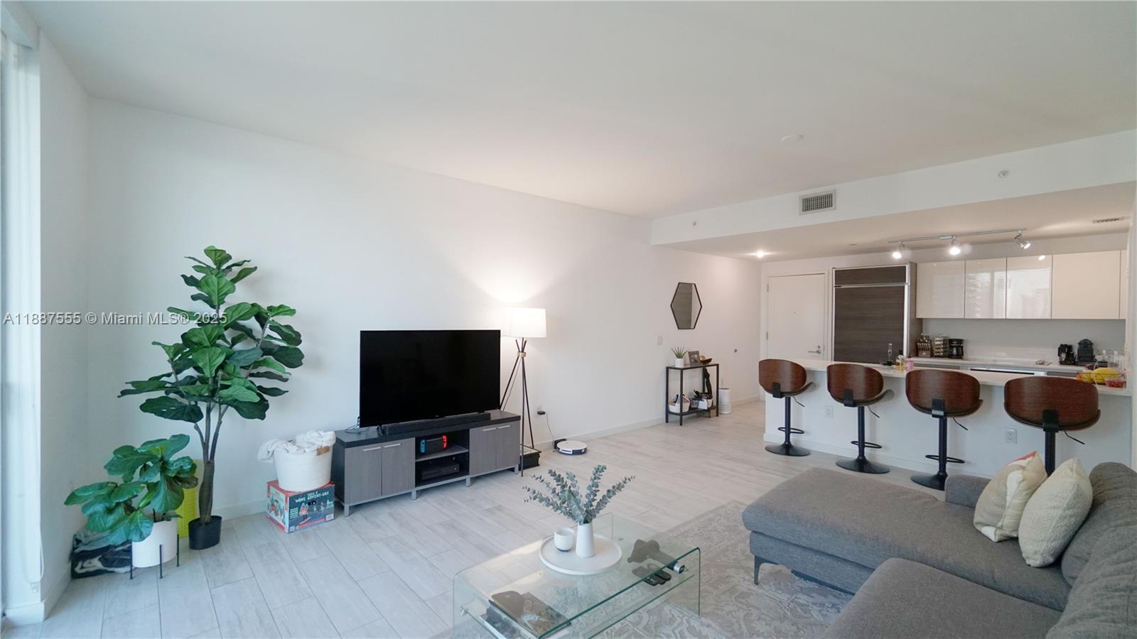 1100 S Miami Ave Unit: 2909