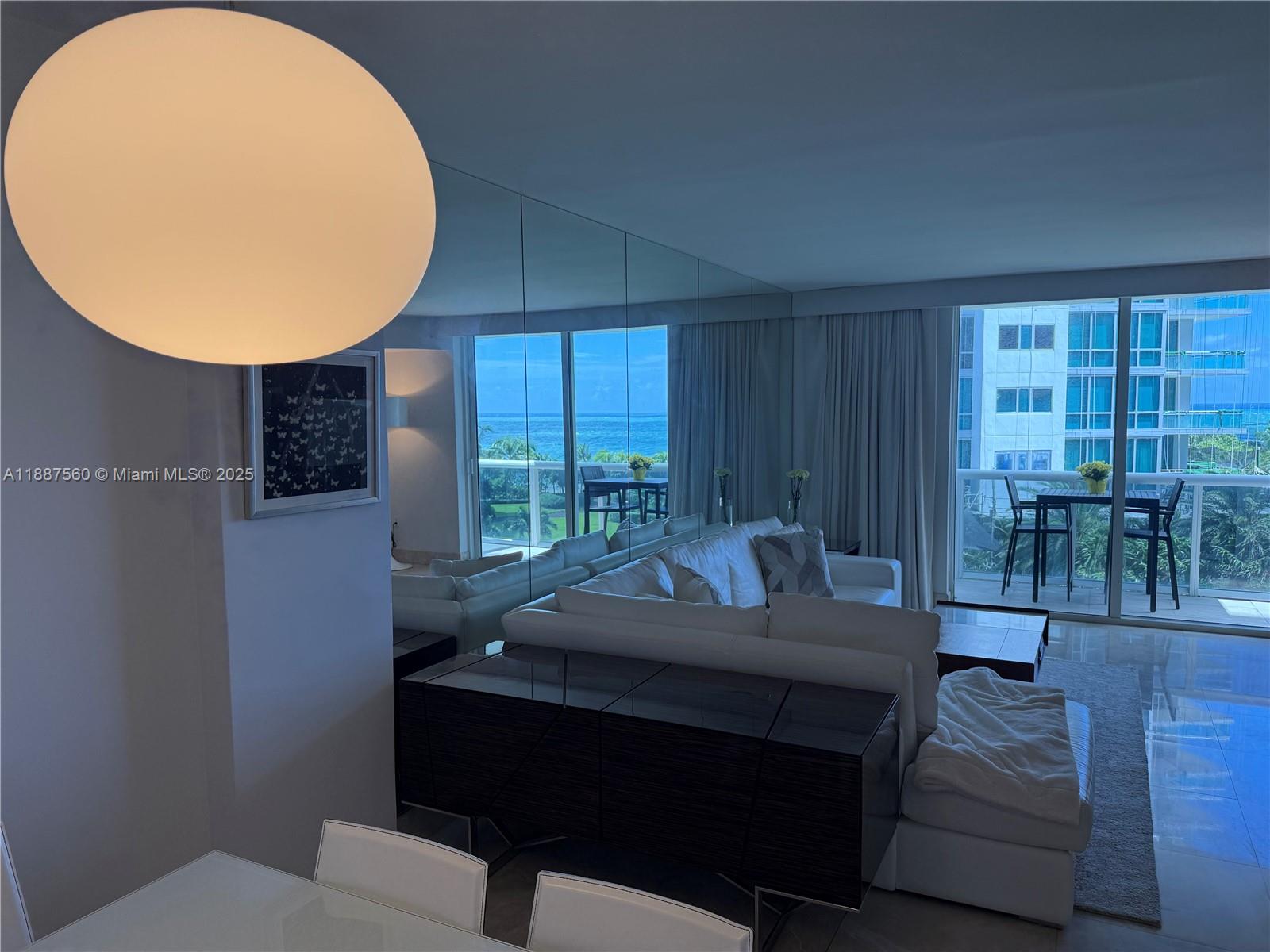 10275 Collins Ave # 533
