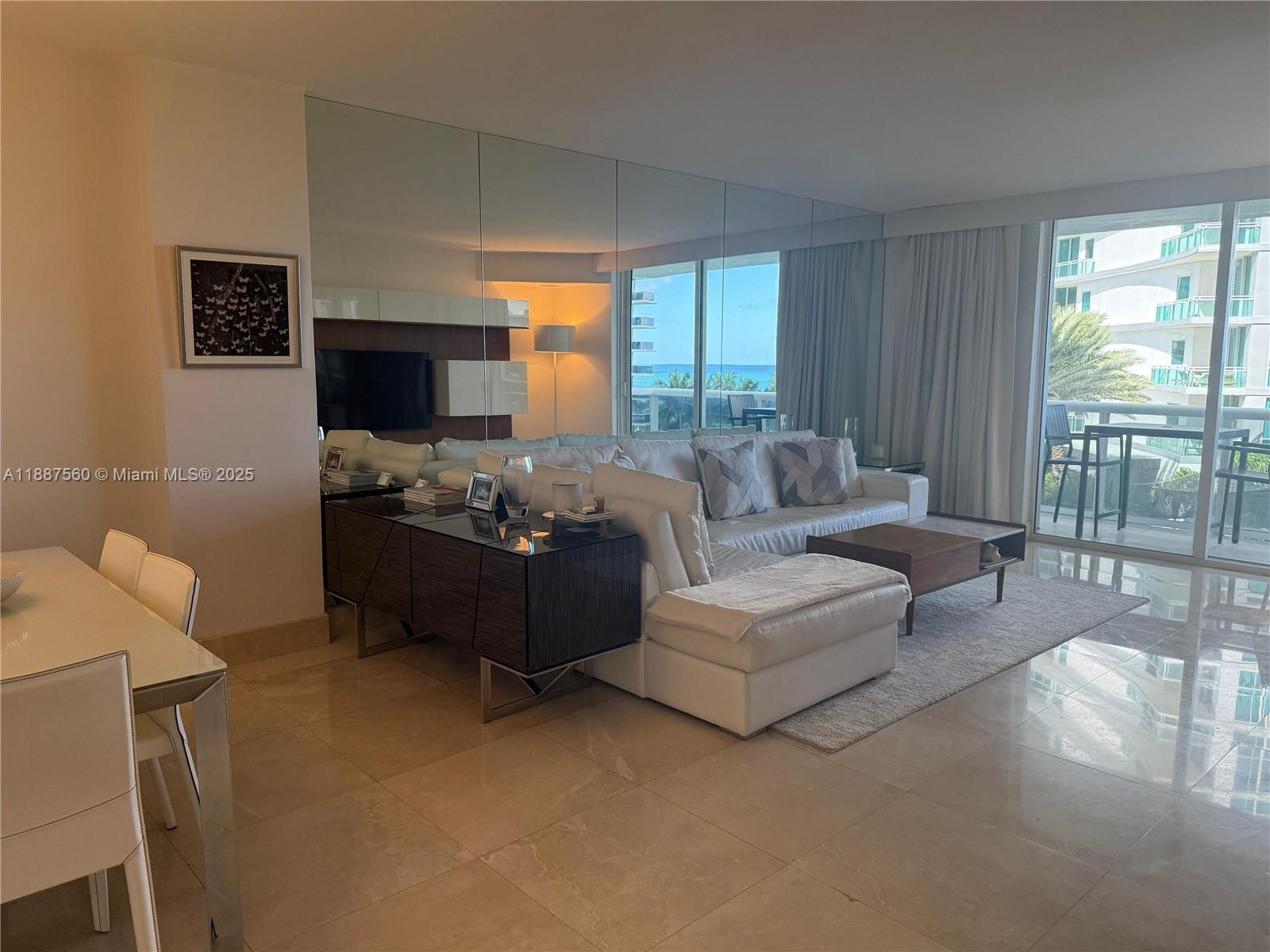 10275 Collins Ave # 533