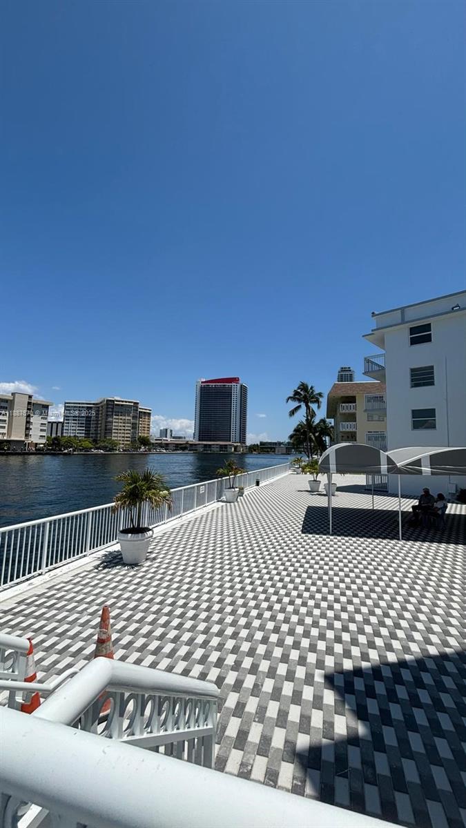 1913 S Ocean Dr # 115