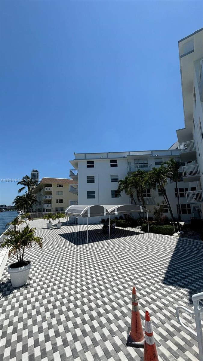 1913 S Ocean Dr # 115