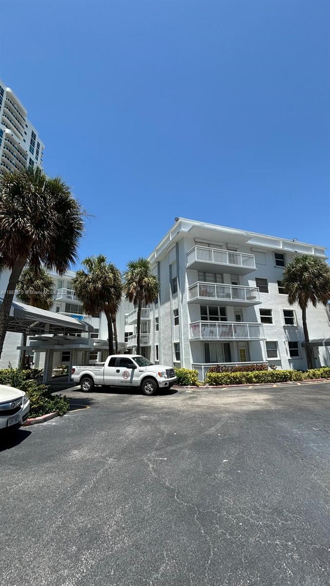 1913 S Ocean Dr # 115