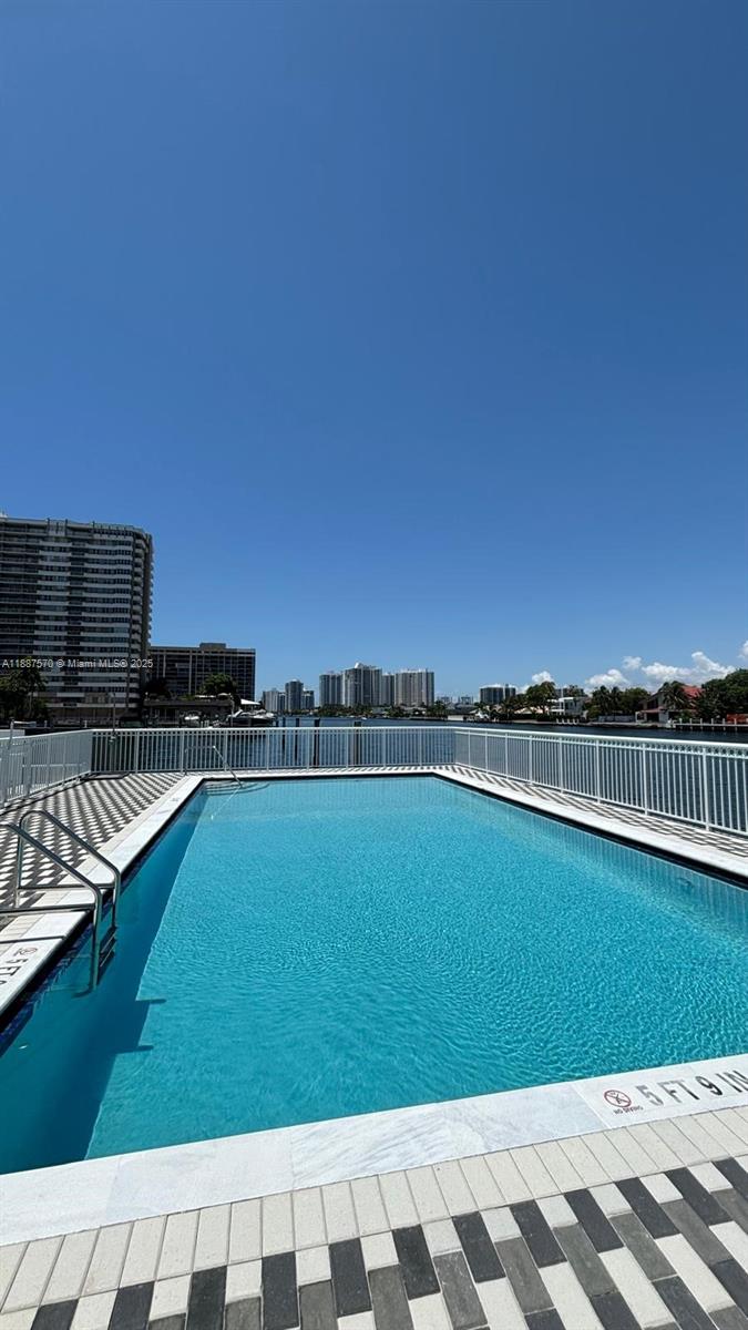 1913 S Ocean Dr # 115