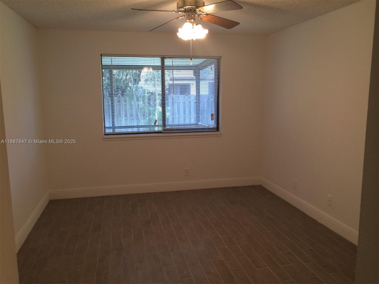 11153 NW 37TH ST