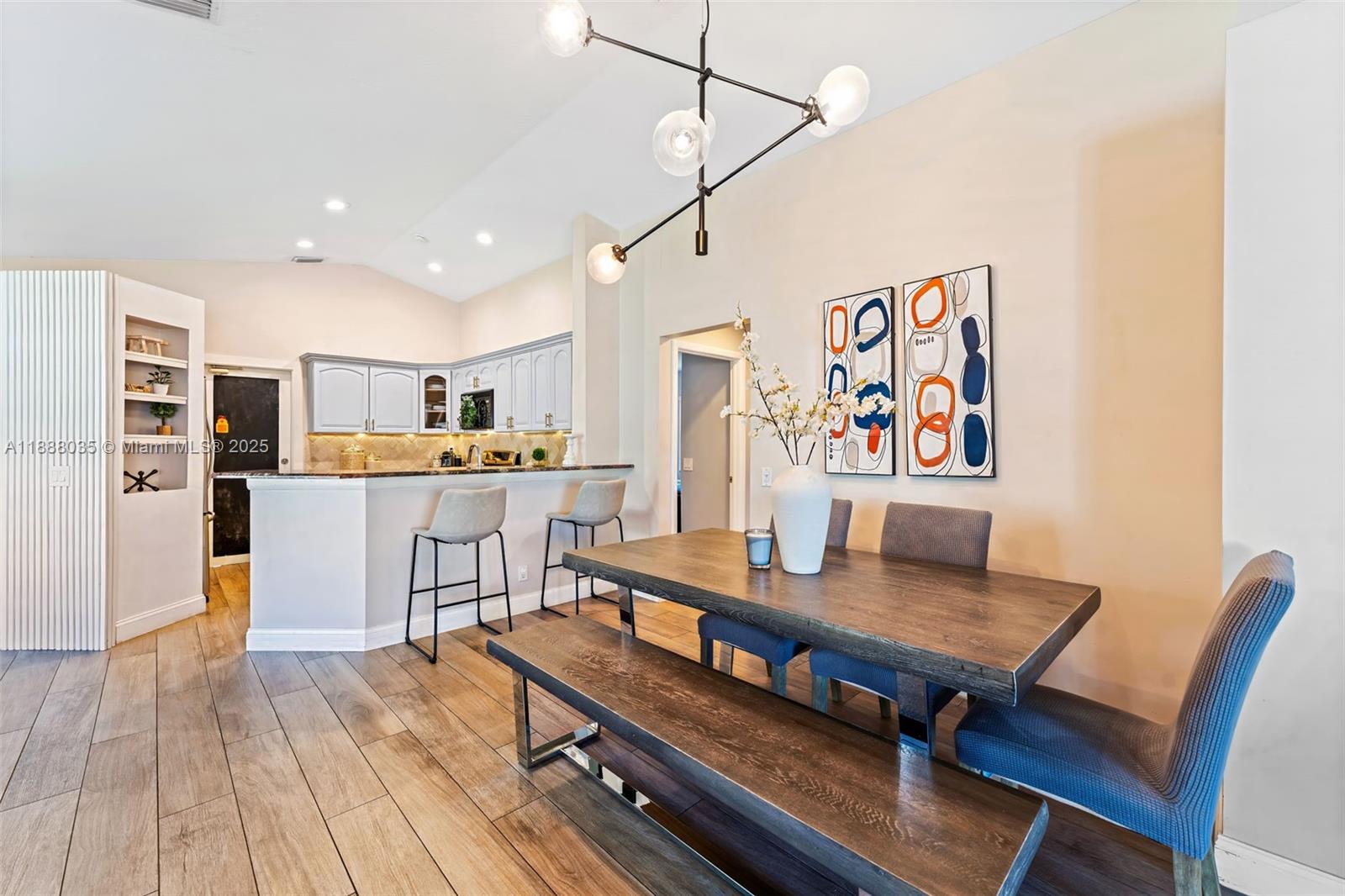 1536 Salerno Cir
