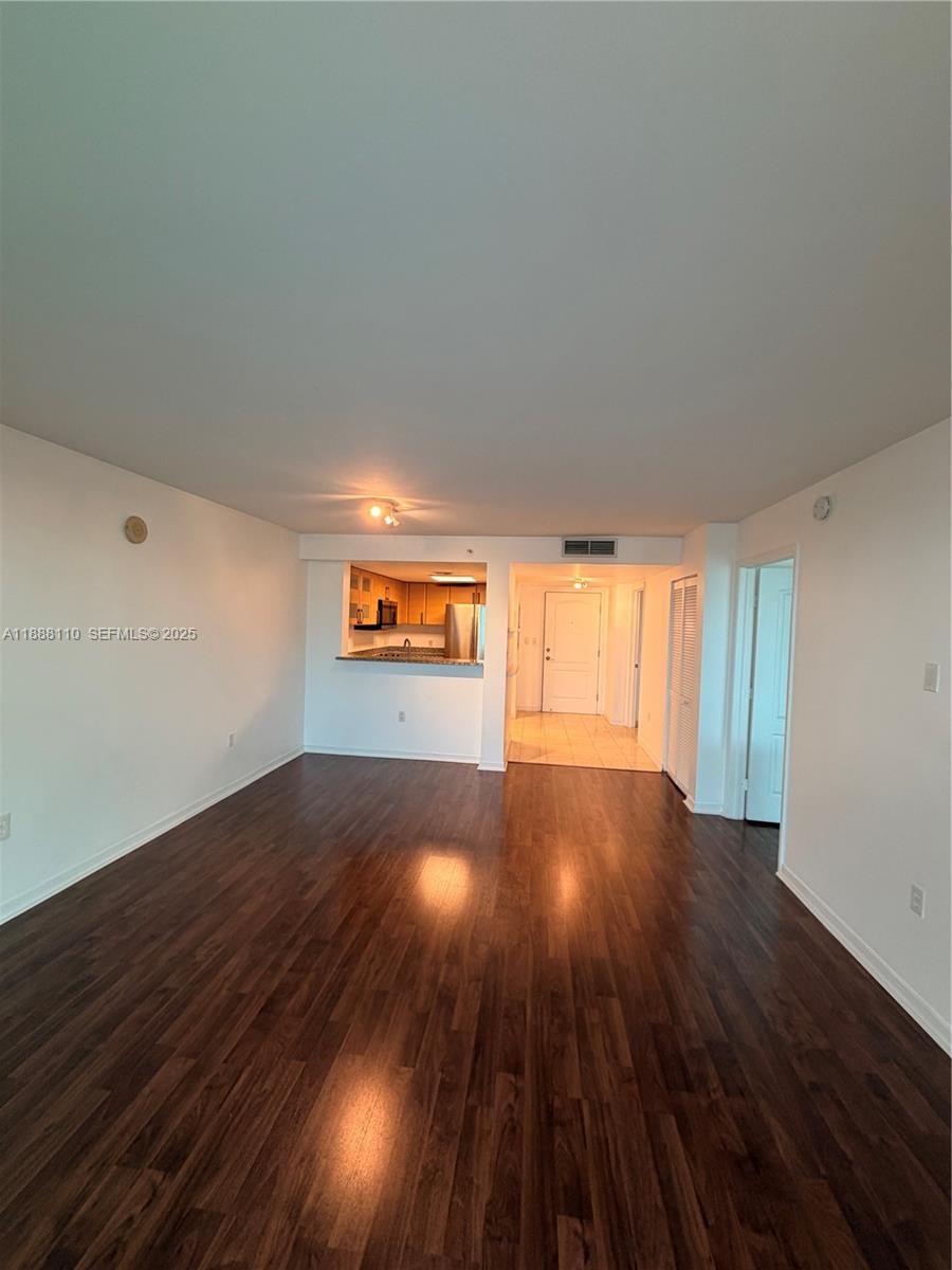 2101 Brickell Ave # 2104